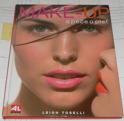 MAKE-UP A PÉČE O PLEŤ