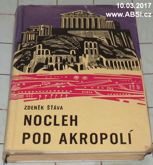 NOCLEH POD AKROPOLÍ