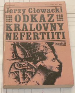 ODKAZ KRÁLOVNY NEFERTIITI