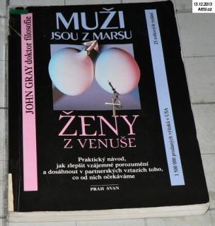 MUŽI JSOU Z MARSU ŽENY Z VENUŠE