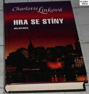 HRA SE STÍNY