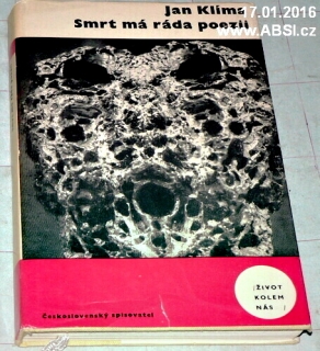 SMRT MÁ RÁDA POEZII