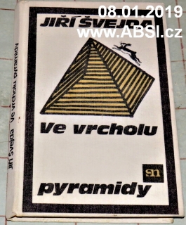VE VRCHOLU PYRAMIDY