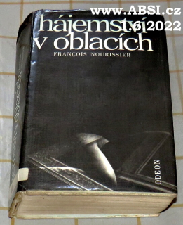 HÁJEMSTVÍ V OBLACÍCH