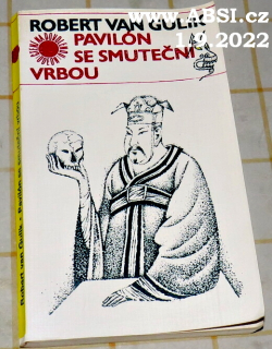 PAVILÓN SE SMUTEČNÍ VRBOU