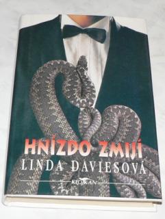 HNÍZDO ZMIJÍ